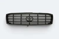 Решетка радиатора Toyota Land Cruiser 100 1998-2003г антихром черная