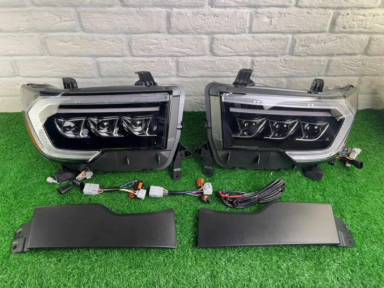 LED фары VLAND Toyota Tundra 2007-2013г
