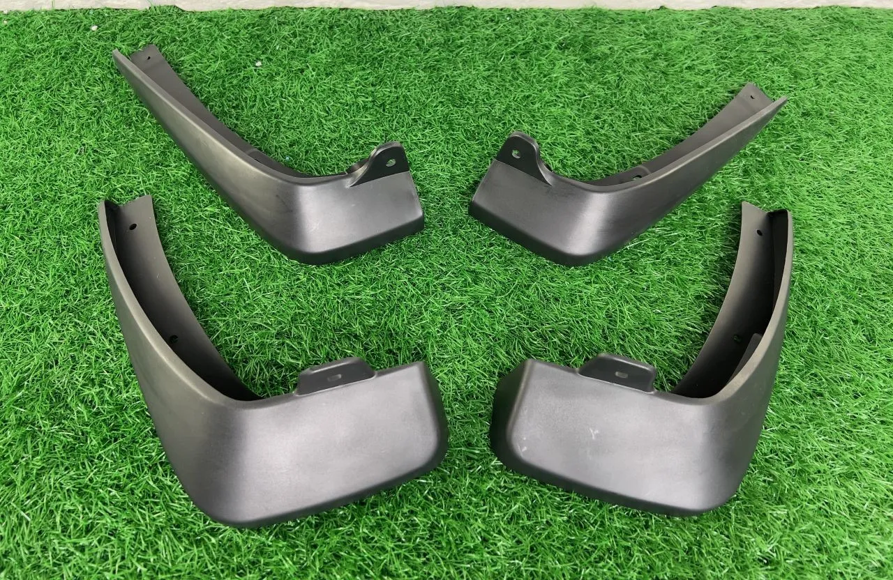 Брызговики Toyota Belta XP90 2005-2012г