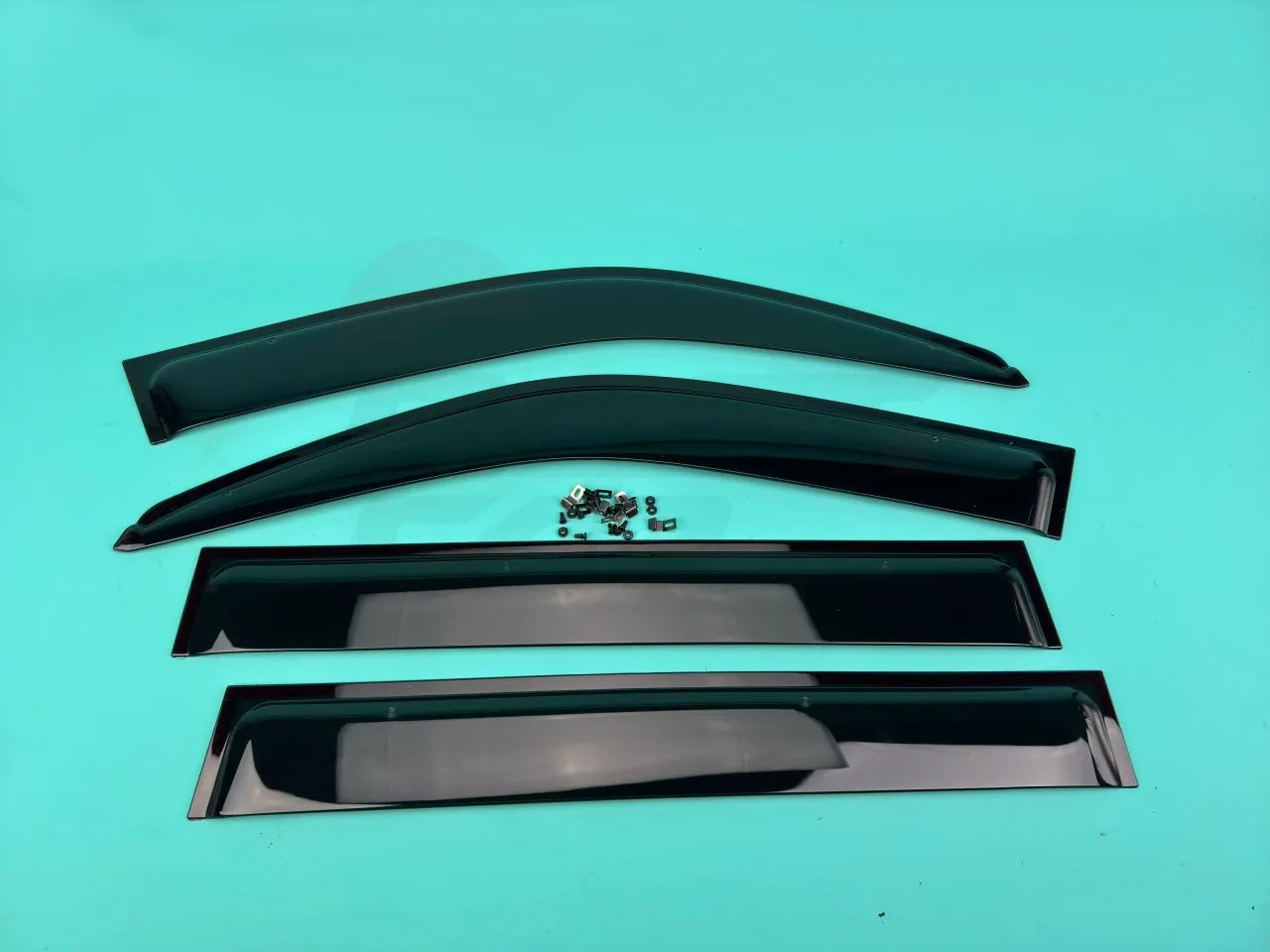 Ветровики Land Cruiser 100 03-07г Premium