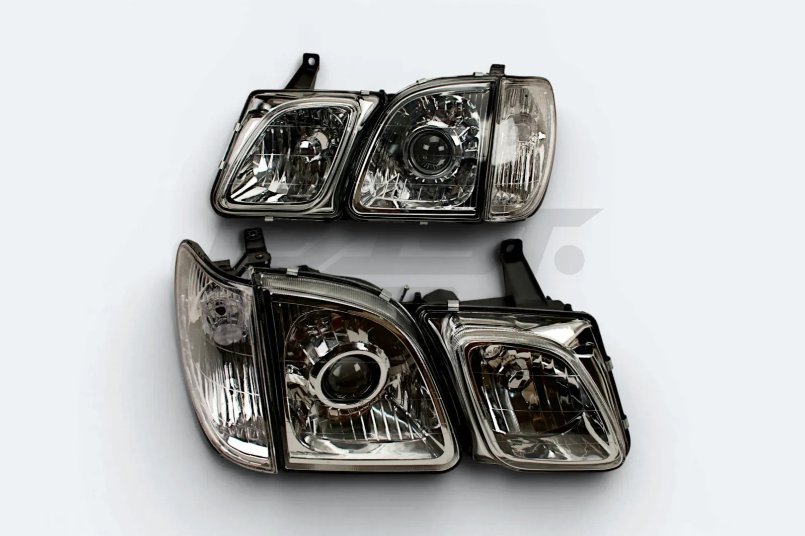 Lexus LX470 / Cygnus 1998-2007 г. Фары комплект