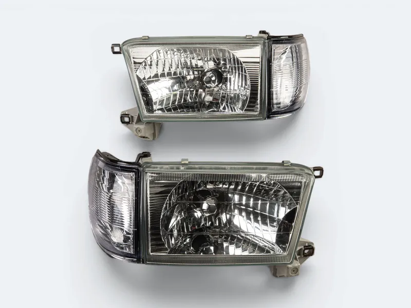 Фары Toyota Hilux Surf 185 1998 2002г стеклянные