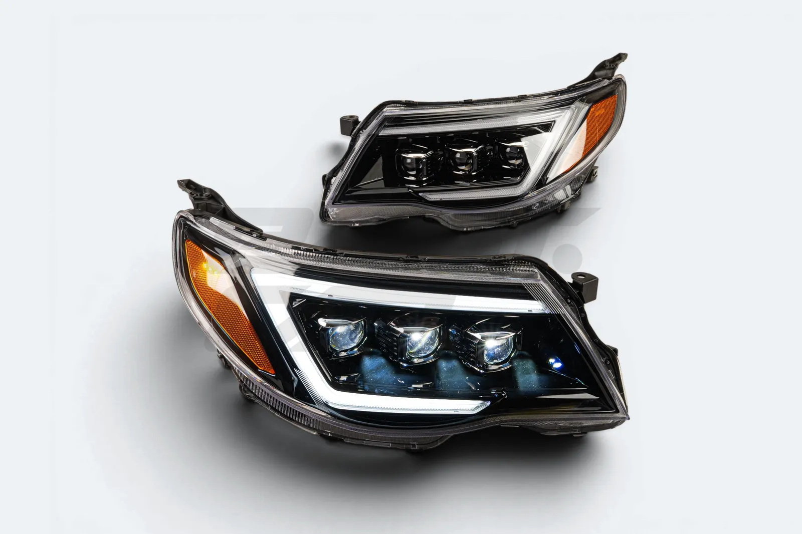 Фары Suabaru Forester SH 2007-2013г Светодиодные