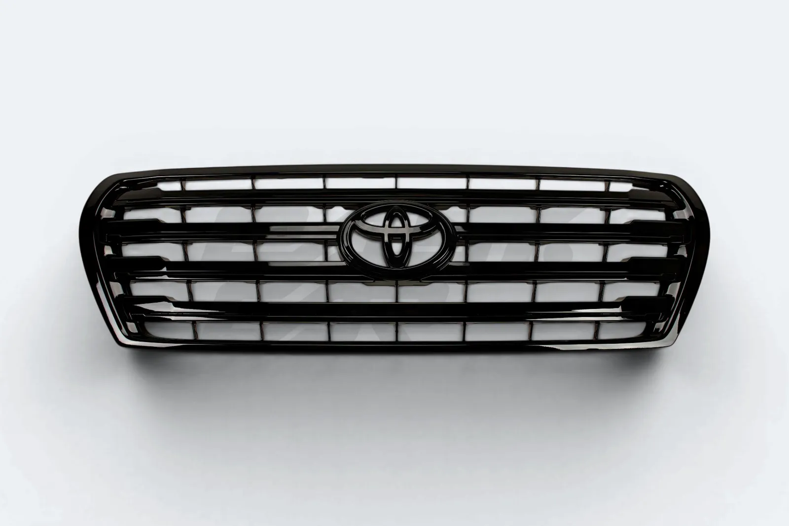 Решетка радиатора Toyota Land Cruiser 200 2007-2015г антихром штатная