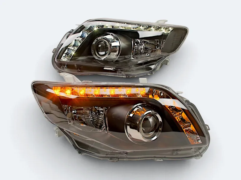 Фары Toyota Corolla Fielder / Axio 141 2006-2015 линзовые LED темные